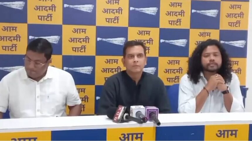 Government promised us Mount Everest but gave us Moti Dongor says AAP,