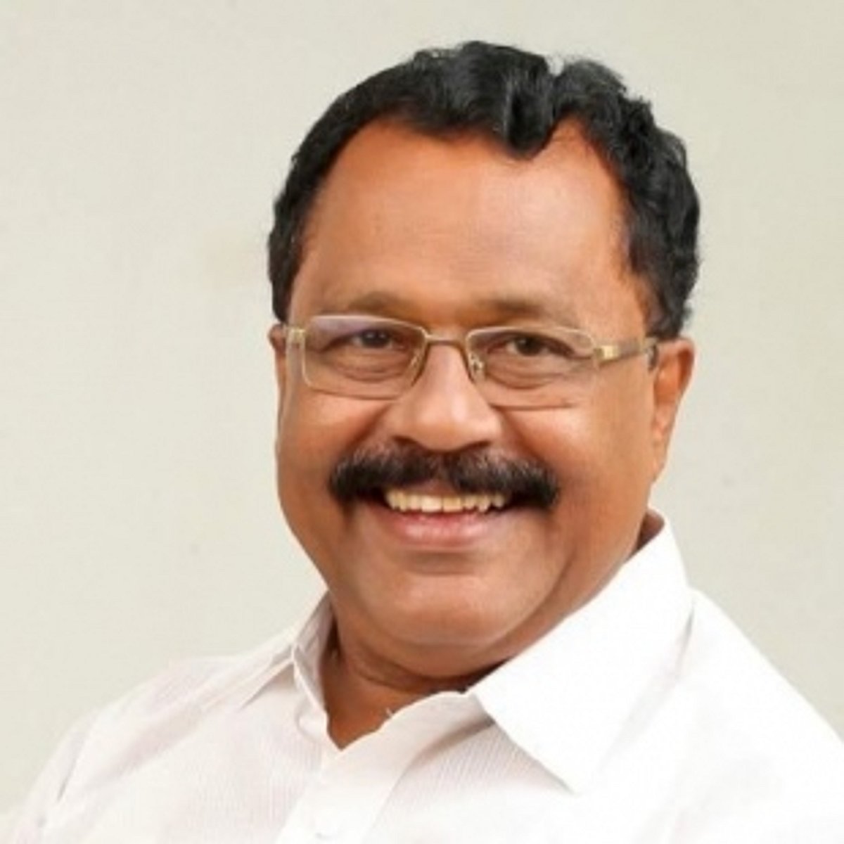 Governor to be sworn   in today