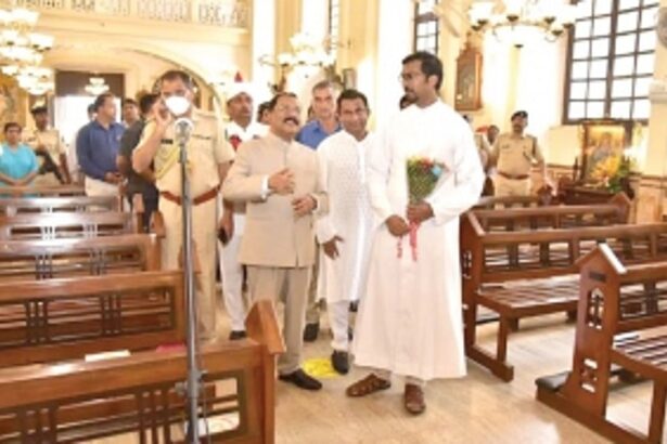 Governor urges elected respresentatives to work for betterment of society