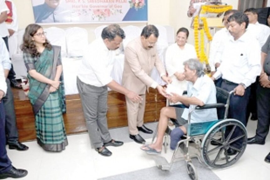Governor visits Calangute, Siolim as part of Swayampurna Yatra 1 Governor visits Calangute, Siolim as part of Swayampurna Yatra