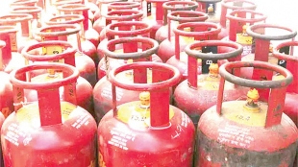 Govt backtracks on poll promise of three free  LPG cylinders a year to each household