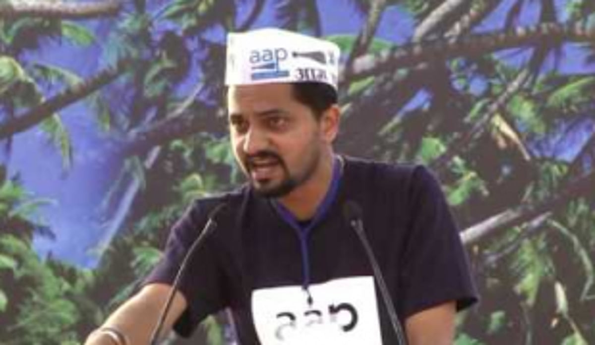 Govt blamed for pushing  industrial sector  further into recession