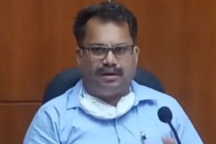 Govt contemplates major renewable energy push