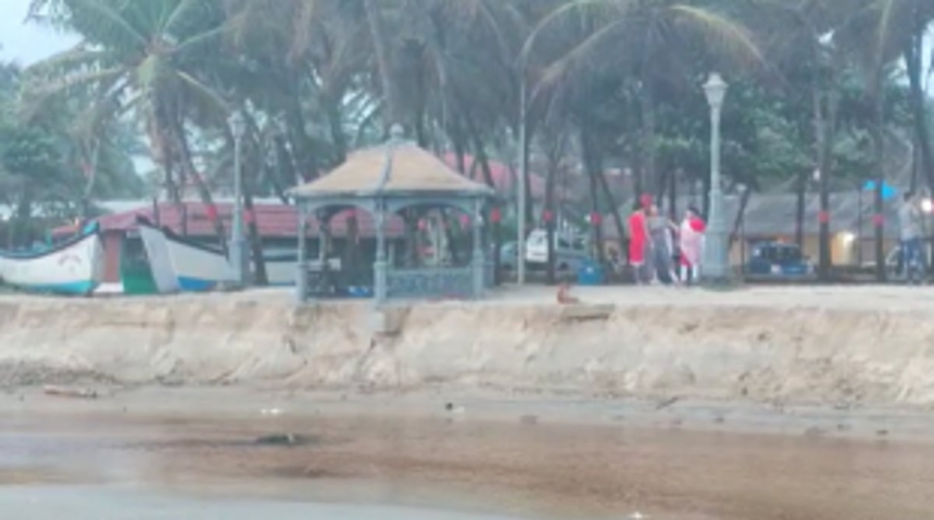 Govt discusses tech to help curb sand erosion along Salcete beaches