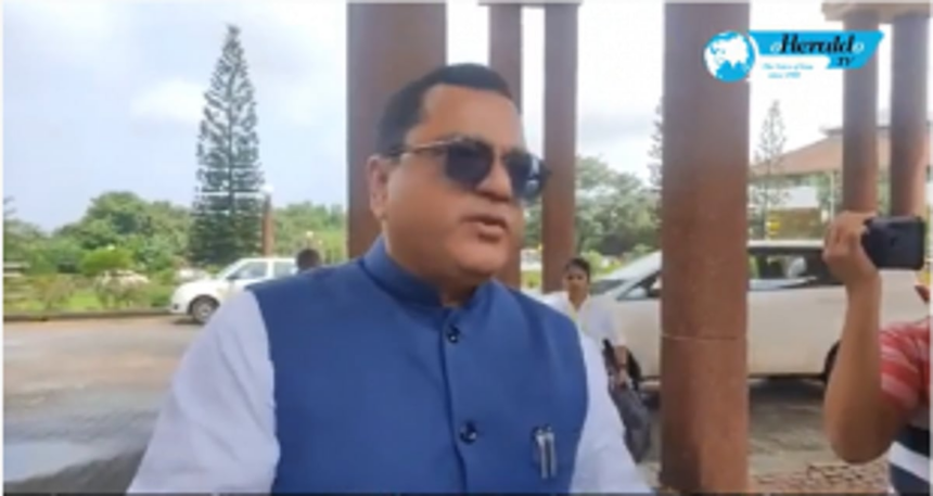Govt does not necessarily have to listen to the taxi owners: Godinho 1 Govt does not necessarily have to listen to the taxi owners: Godinho
