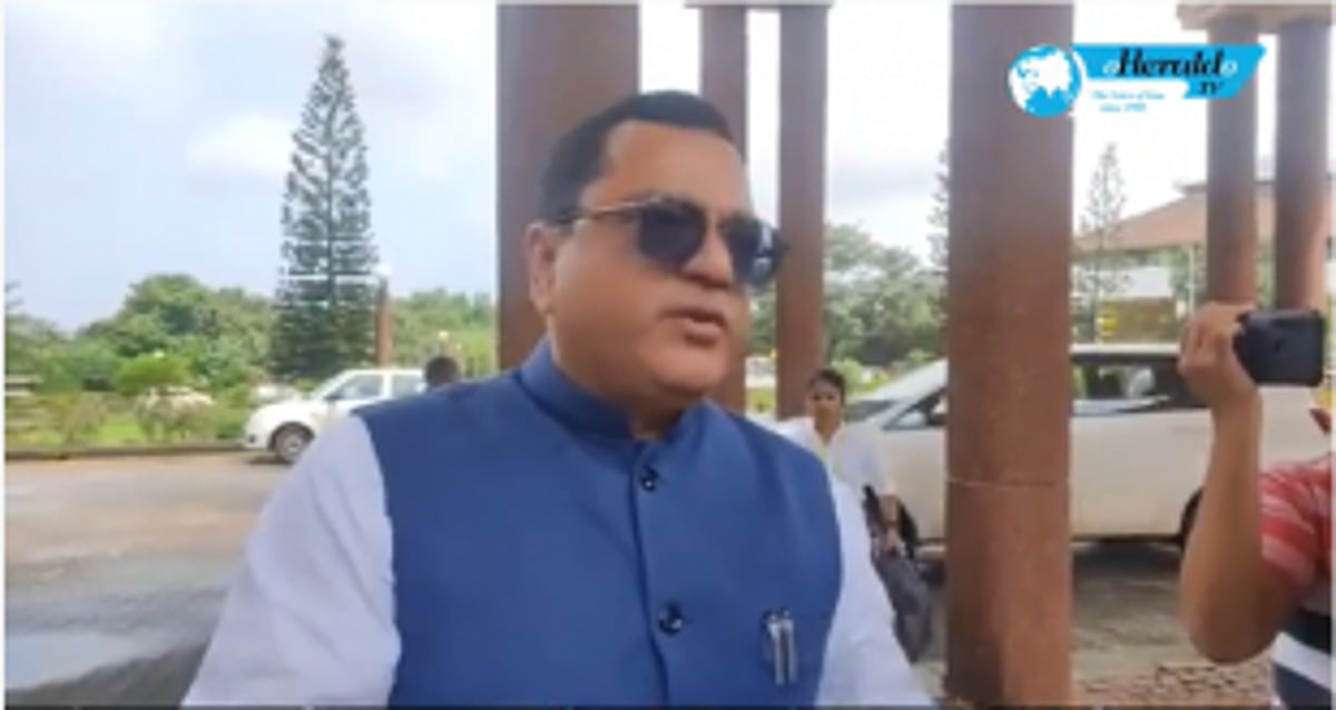 Govt does not necessarily have to listen to the taxi owners: Godinho