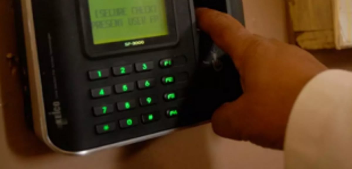 Govt employees urged to mark attendance with face machine