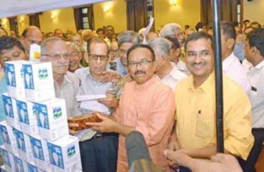 Govt goes on lighting spree