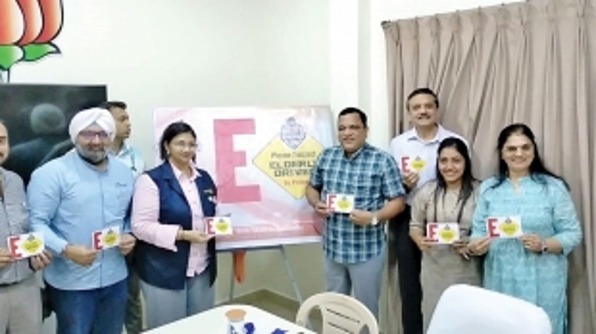 Govt launches ‘E’ sticker to make  driving hassle-free for senior citizens