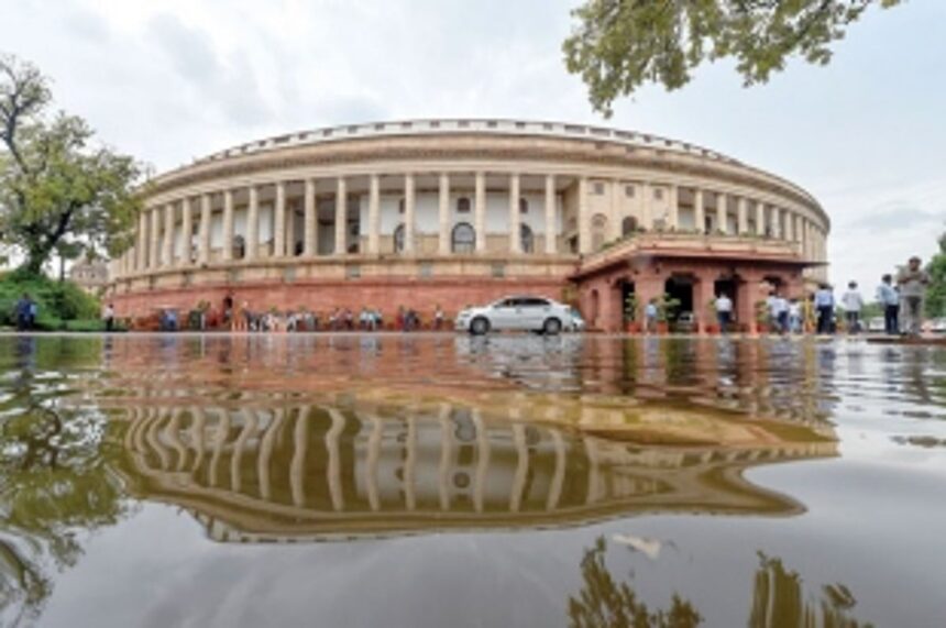 Govt lying on Rafale, says Rahul; PM Modi rejects charges