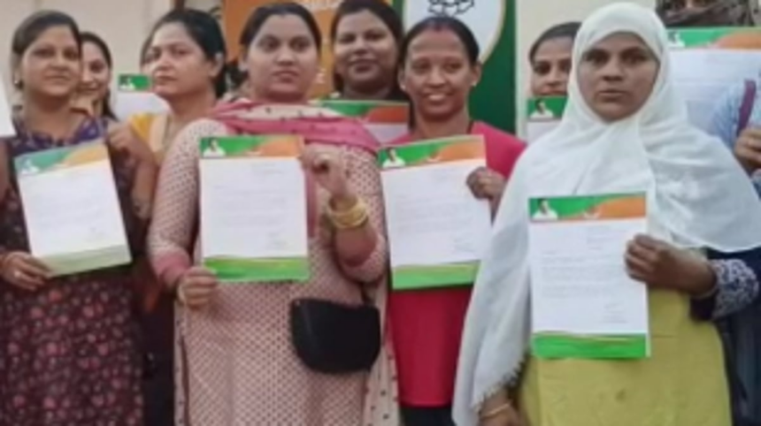 Govt of Goa distributed Laadli Laxmi sanction letters to the beneficiaries at Mormugao and Pernem