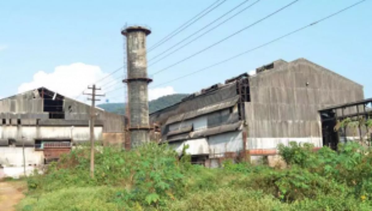 Govt offers golden  handshake to Sanjivani  sugar factory workers