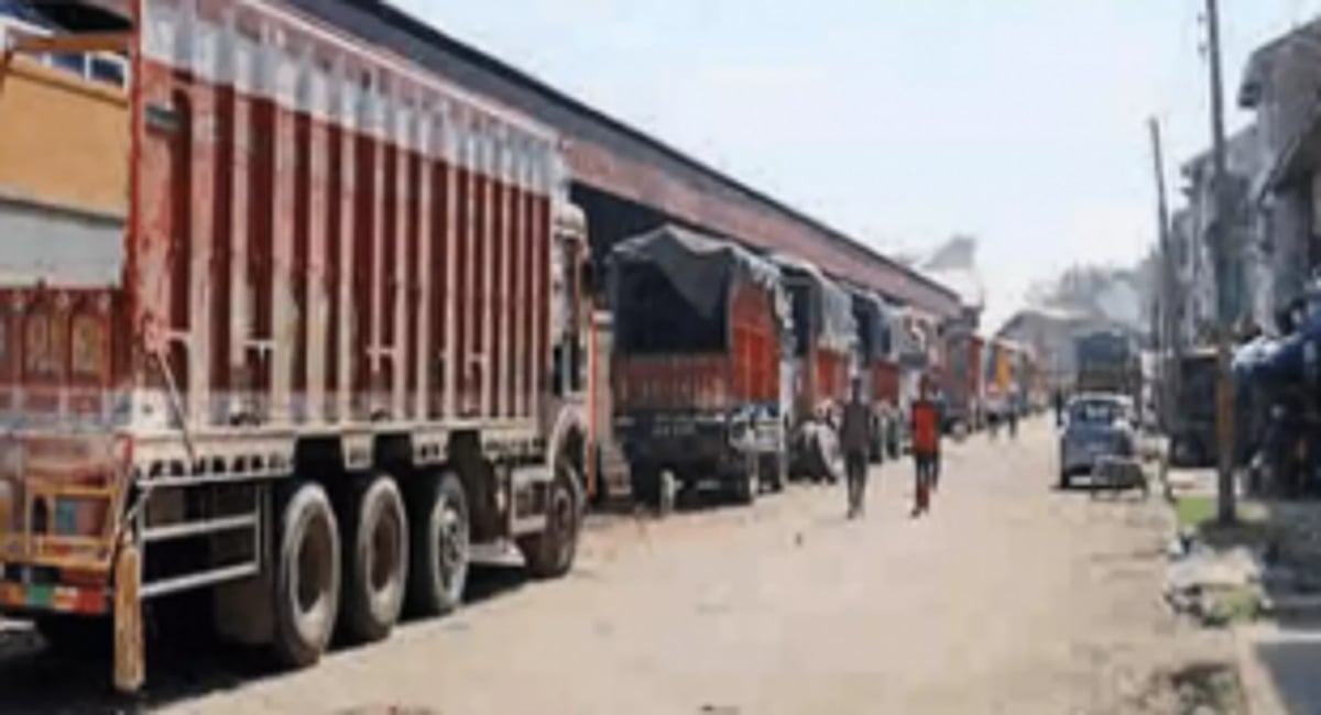 Govt restricts movement of heavy vehicles on  Dona Paula-Bambolim road till April 20