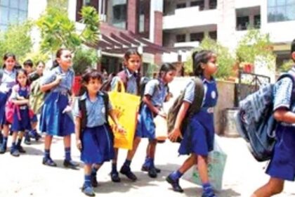 Govt schools’ enrollment DWINDLING