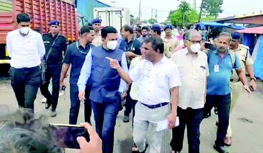 Govt to make boat owners pay Rs 25 lakh compensation if any worker dies on duty 1 Govt to make boat owners pay Rs 25 lakh compensation if any worker dies on duty