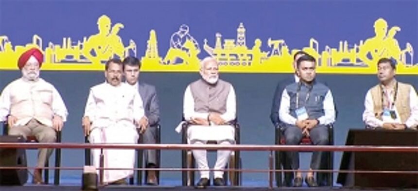 Govt to spend Rs 11 trillion on infrastructure, says PM Modi