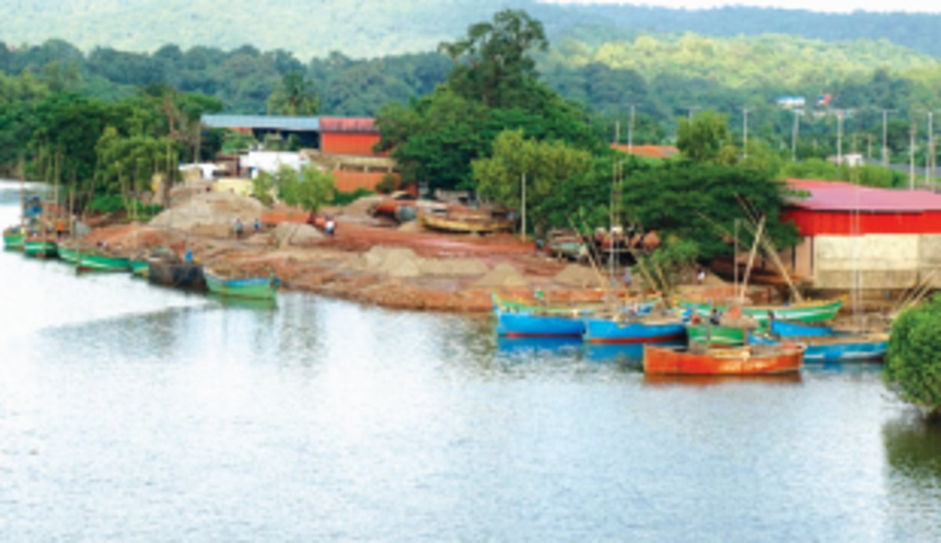 Govt wants sand mining on flowing rivers to be allowed