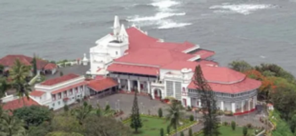 Govt’s decision to shift  Raj Bhavan opposed