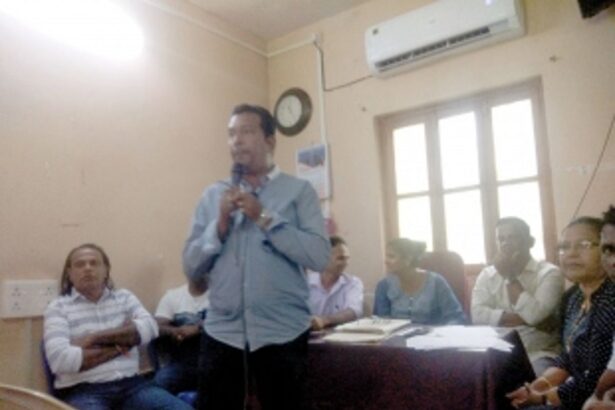 Guirdolim gram sabha wants VP  to give befitting reply to RVNL