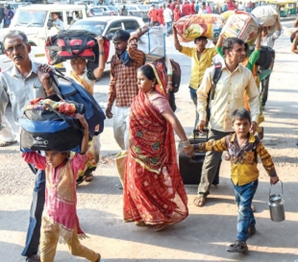 Gujarat govt appeals to  Hindi-speaking migrants to return