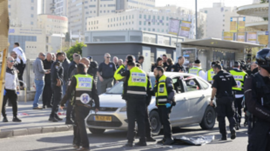 Gunmen Attack at Jerusalem Bus Stop Leaves Three Dead 1 Gunmen Attack at Jerusalem Bus Stop Leaves Three Dead