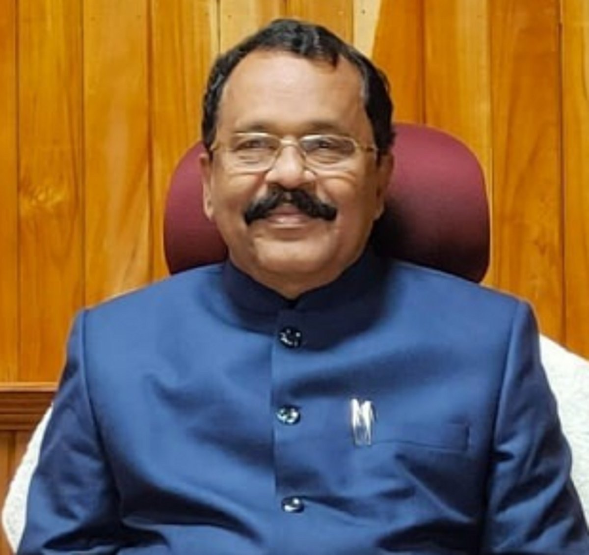 Guv for more powers to deal with files of corruption charges