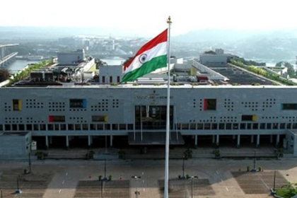 HC Quashes Sessions Court Order Directing FIR in ₹300-Crore Patto Plot Case, Seeks Fresh Hearing