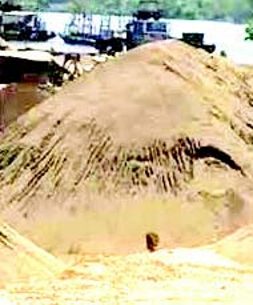 HC WANTS TO KNOW: How did Illegal sand mining take place at Ragada river, a “protected area” 1 HC WANTS TO KNOW: How did Illegal sand mining take place at Ragada river, a “protected area”