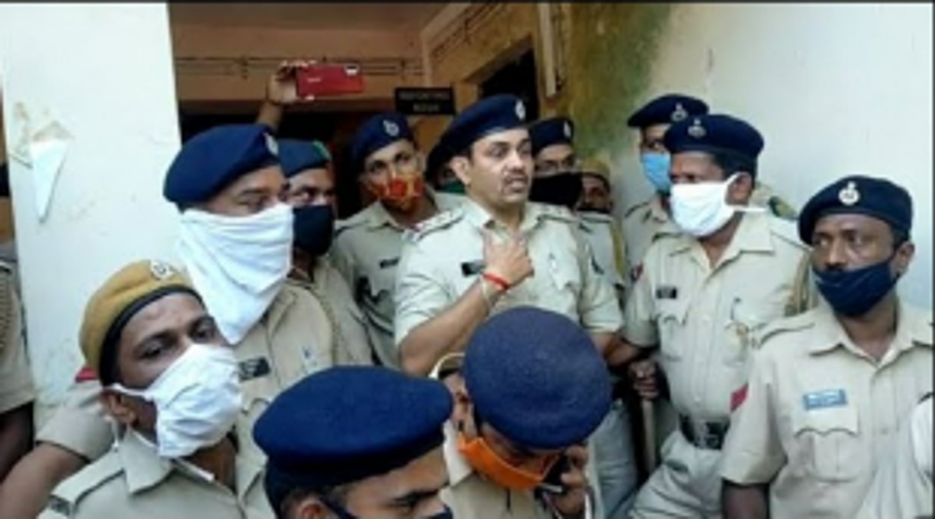 HC notice to Govt over complaint against DySP Sagar Ekoskar