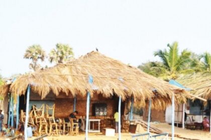 HC takes strong note of illegalities  in beach shack operations