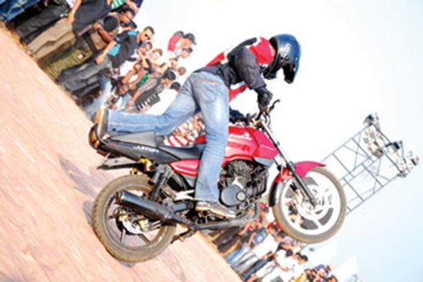 HERE COMES THE WHEELIE GUY