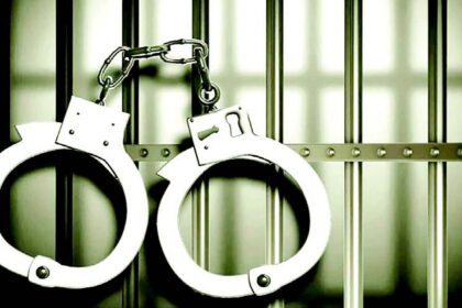 HERE’S THE DOPE: Some of the
Rs 5,600 cr cocaine seized in Delhi was meant for music concerts in Goa