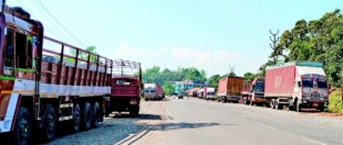Haphazard parking of heavy vehicles on widened road a nightmare for Bethora locals