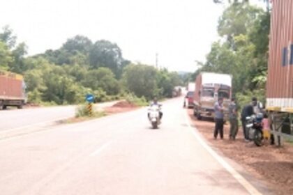 Haphazard parking of trucks at Tisk-Usgao leads to accident