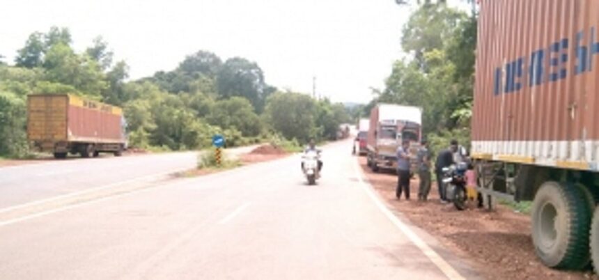 Haphazard parking of trucks at Tisk-Usgao leads to accident