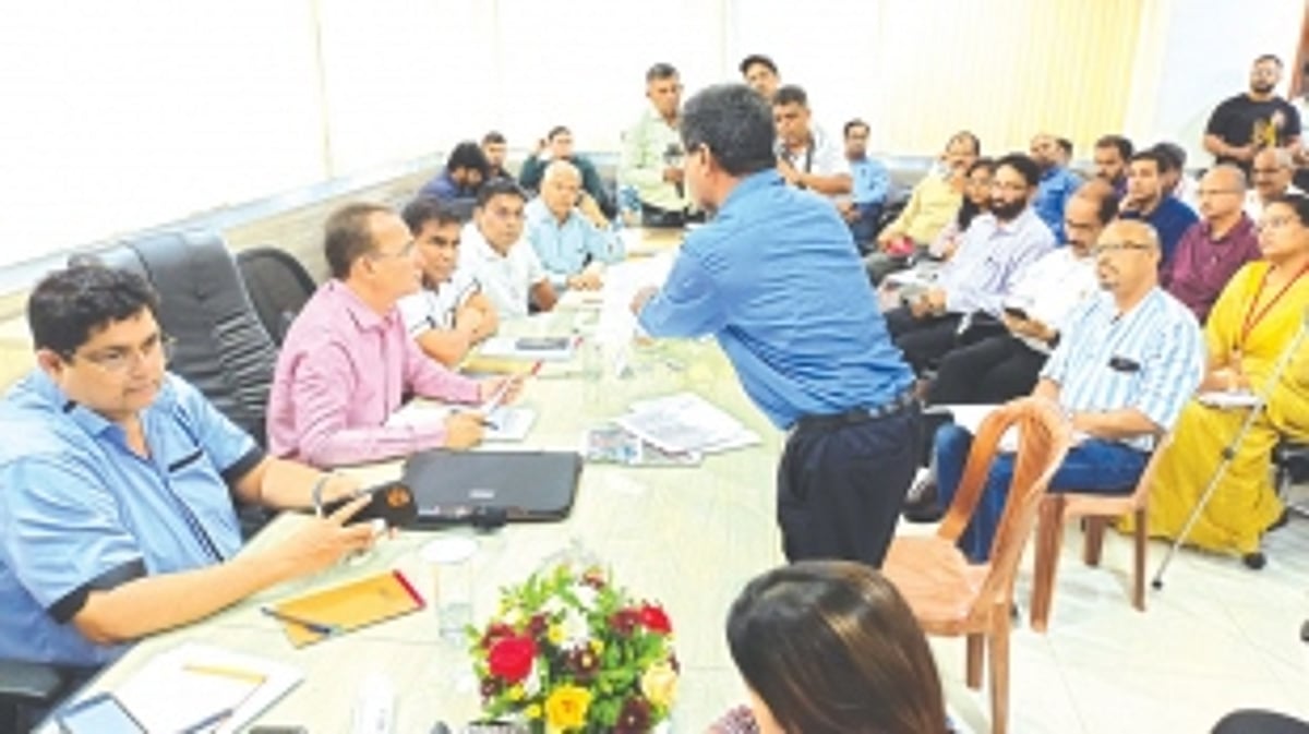 Have a more humane approach while dealing with people, Babush Monserrate tells mamlatdar