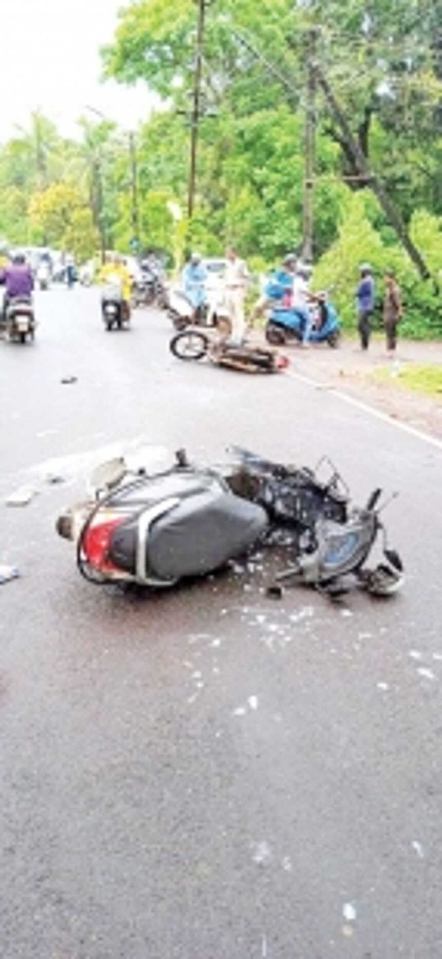 Head-on collision at Canacona, two seriously injured 1 Head-on collision at Canacona, two seriously injured