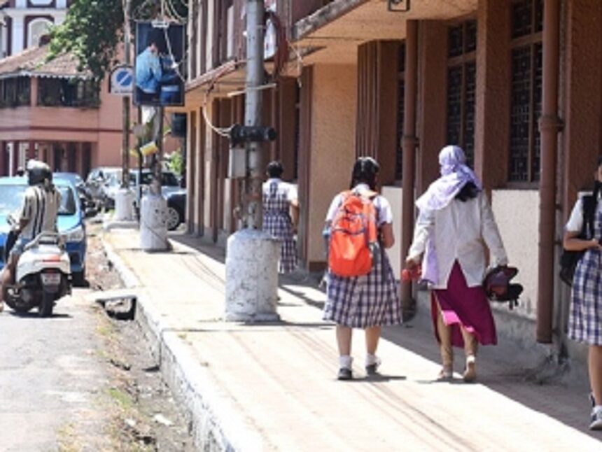 Heads can decide on mode of teaching: DoE