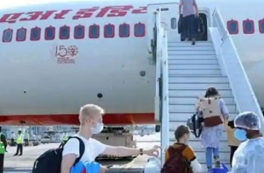 Health Min, SEC differ on protocols for air passengers