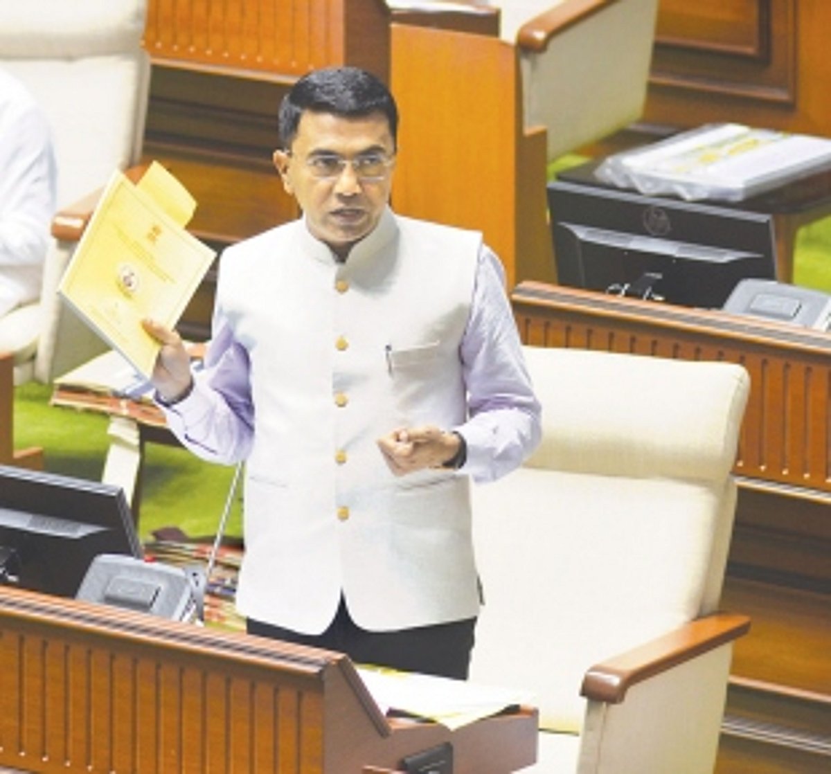 Heated exchanges in Assembly over alleged scams in Excise Dept