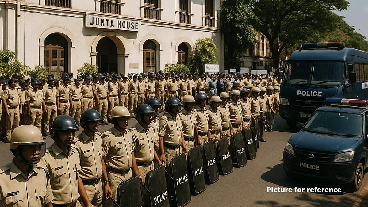 Heavy Police Deployment Outside Junta House Ahead of Taxi Operators’ Protest