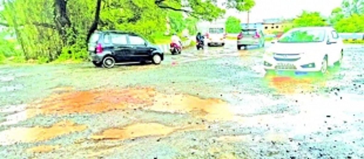 Heavy downpour exposes shoddy road repair work in Salcete taluka