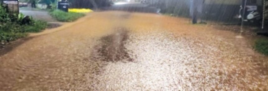 Heavy downpour turns Arambol roads into ‘nullahs’