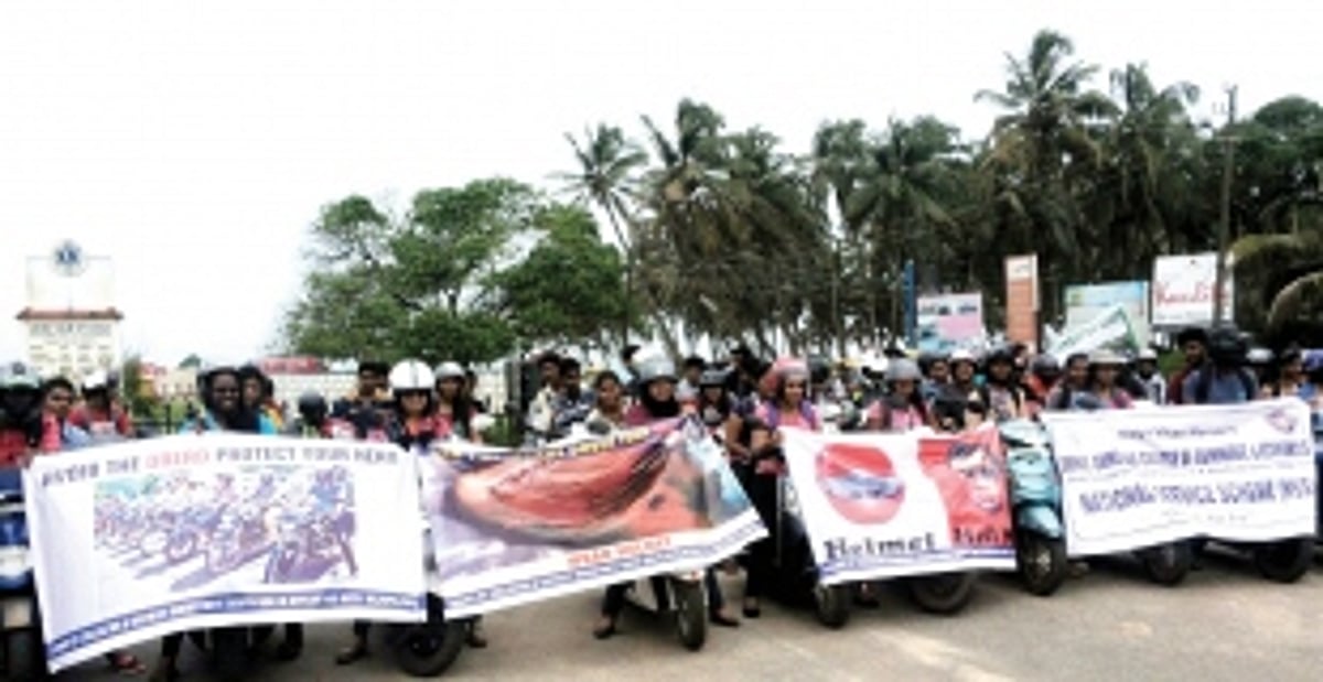 Helmet awareness rally in Margao