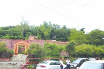 Hidden from view by overgrown trees and bushes, the majestic Shivaji Fort at Farmagudi has seen better days