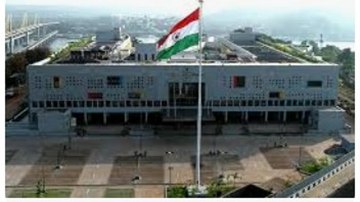 High Court Orders MHA to Decide on Lawyer's OCI Plea Within Four Weeks