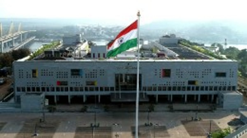 High Court Urged to Mandate CCTV & Cloud Backup for Nightclubs Amid Noise Pollution Row in Anjuna 1 High Court Urged to Mandate CCTV & Cloud Backup for Nightclubs Amid Noise Pollution Row in Anjuna