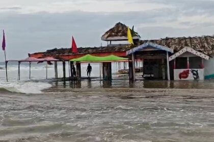 High tides leave South Goa shacks flooded ahead of Tourism Season