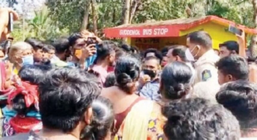 Hit-and-run case: Gudemol locals block mining trucks for 90 minutes