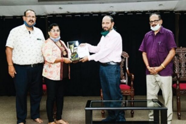 "Ho  Uzo Palounk  Zata’ bags first prize in popular tiatr competition